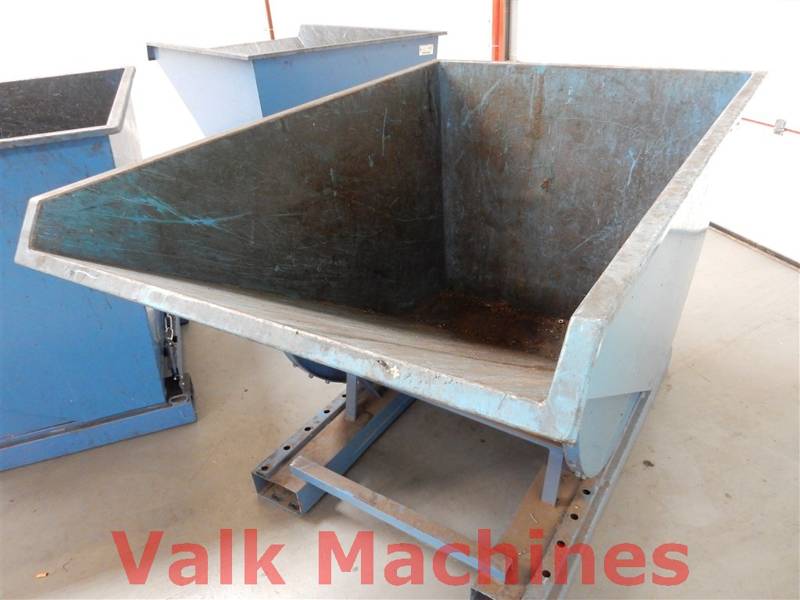 For sale: Self-tiling boxes Fetra 2500 kg