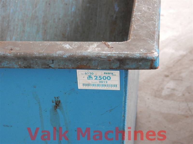 For sale: Self-tiling boxes Fetra 2500 kg